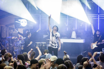 DJ plus Livemusiker