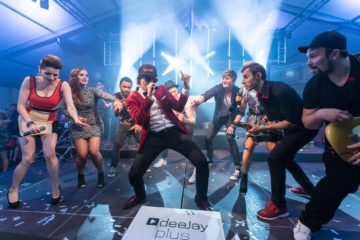 DJ plus Livemusiker