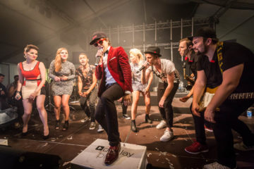 DJ plus Livemusiker